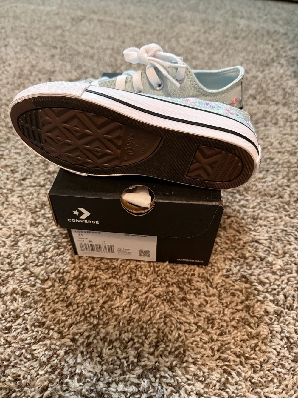 Converse Kids Low-Top Sneakers in Mint Green and White